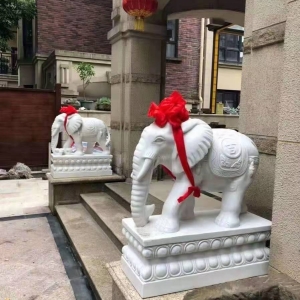 动物石雕